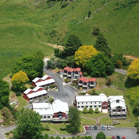 Waitomo Village Chalets Home Of Kiwipaka Waitomo Caves Exterior foto